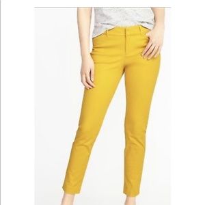 Old navy pixie pants ankle length NWT size 0